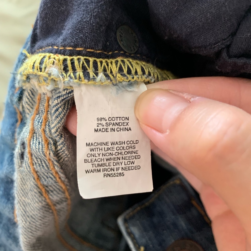 Low Rise Distressed Jeans - Size 25 - Picture 5 of 5